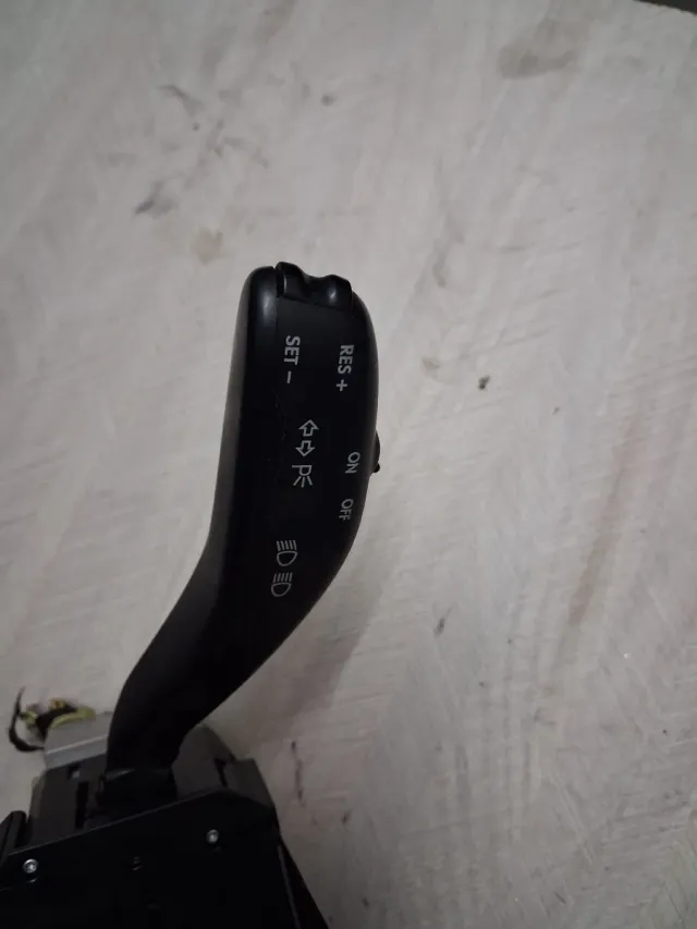 Mando Multifunción Seat Ibiza 6L1