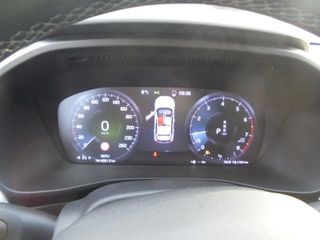 Volvo XC40 T3 Momentum Pro Auto 120 kW (163 CV)