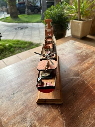 Curiosa maqueta de barco Calypso