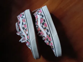 Scarpe Vans a scacchi con cuori rosa