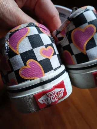 Scarpe Vans a scacchi con cuori rosa