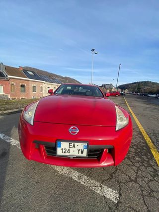 Nissan 370Z Rojo