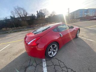Nissan 370Z Rojo