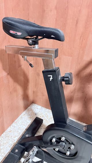 Bicicleta de spinning o ciclo indoor profesional
