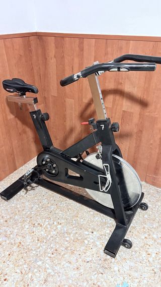 Bicicleta de spinning o ciclo indoor profesional