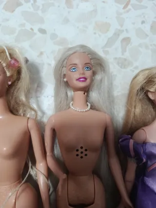 Barbie y Rapunzel Muñecas