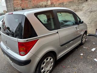 Peugeot 1007 2007