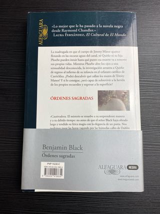 Órdenes sagradas (Quirke 6)