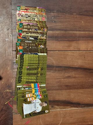 Taco de balónes de oro adrenalyn xl 2023-25