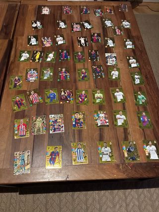 Taco de balónes de oro adrenalyn xl 2023-25