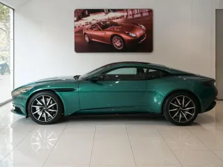 Aston Martin DB11 2018