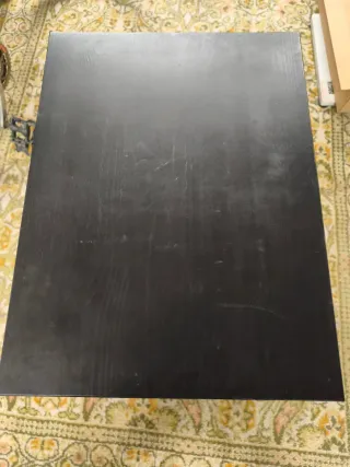 Mesita auxiliar negra Ikea