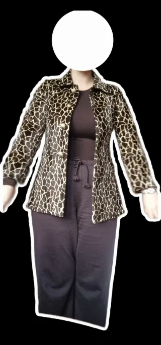 Chaqueta estampada beige y marrón