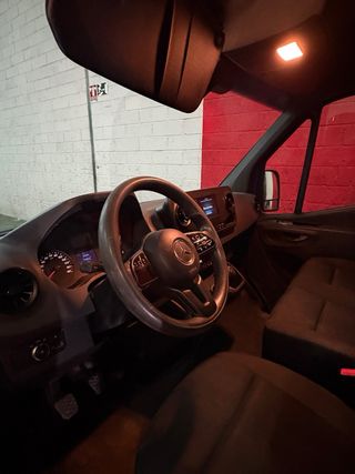 Mercedes-Benz Sprinter 2021