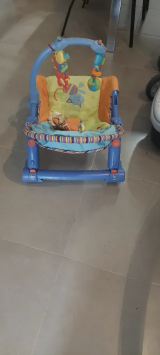 Hamaca mecedora bebé con pila