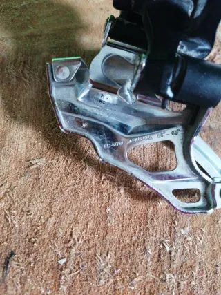 Desviador Shimano Deore XT FD-M786