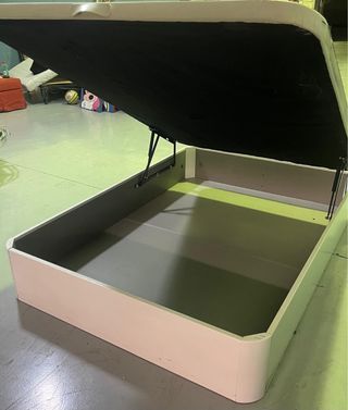 Canapé abatible gris y blanco