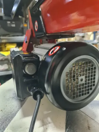 Astilladora Hidráulica 5 Ton 100€ menos de lo que