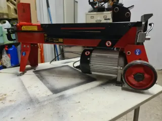 Astilladora Hidráulica 5 Ton 100€ menos de lo que