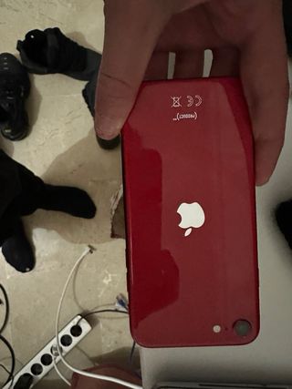 iPhone SE 2da Gen Rojo 64GB