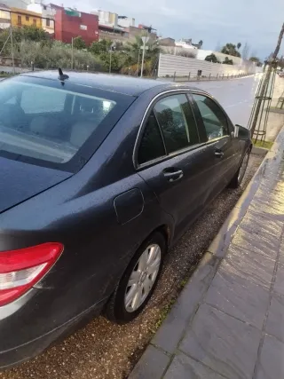 Mercedes-Benz Clase C 2010