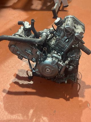 Motor Suzuki Vstrom 650 2012