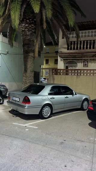 Mercedes-Benz C240 1998