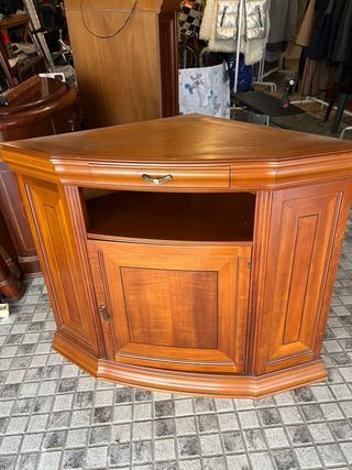 Móvel de Canto Cerejeira com Vitrina