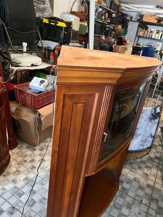 Móvel de Canto Cerejeira com Vitrina