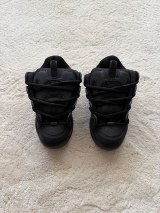 Osiris D3 Talla 37 Negro