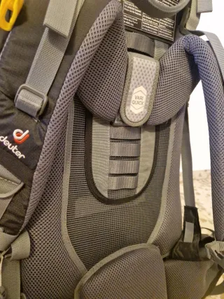 Mochila Portabebés senderismo Deuter Montaña