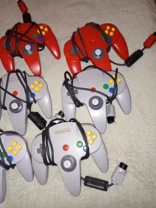 Mandos a 25€ cada uno Nintendo 64