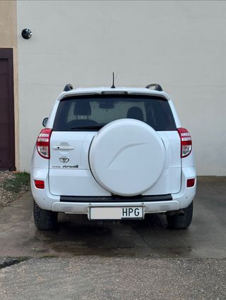 Toyota RAV4 2013