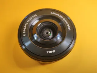 Obiettivo Sony E 16-50 OSS - Zoom SELP1650