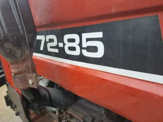 Tractor New Holland 72-85 con Bulldozer