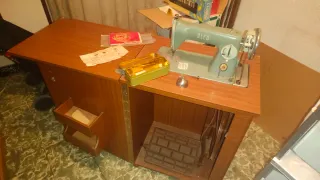 Maquina de coser antigua