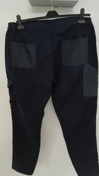 Pantaloni da lavoro neri e grigi