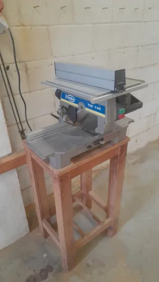 Ingletadora trifásica con banco.