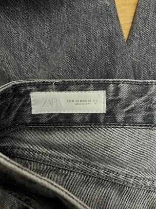 Jeans grises acampanados