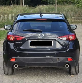 Mazda 3 2015 A REPARAR