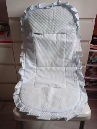 Funda acolchada para silla de bebé