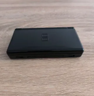 Nintendo DS Lite Negra con accesorios