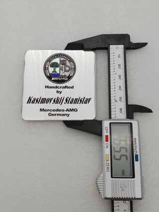 EMBLEMA MOTOR METALICO MERCEDES AMG PREPARACION