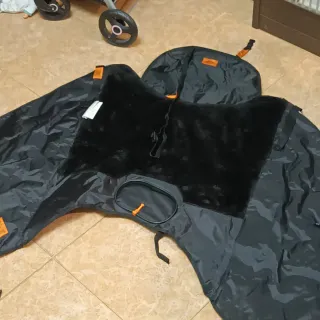 Cubrepiernas para Scooter Piaggio X9