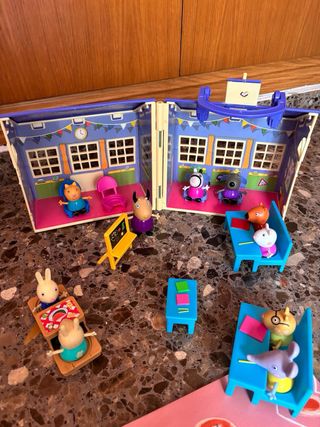Lote Peppa Pig: Casa, escuela, caravana, coche, ..