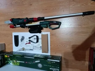 Motosierra altura Parkside 20V SIN BATERÍA NI CARG