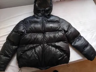 Cazadora Stussy Negra