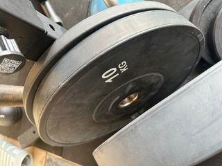 Rack Plegable Musculación con Banco Barra y Pesas