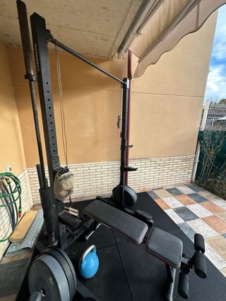 Rack Plegable Musculación con Banco Barra y Pesas