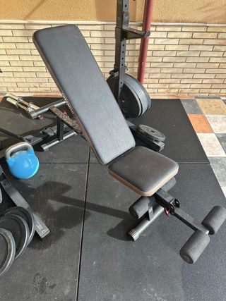 Rack Plegable Musculación con Banco Barra y Pesas
